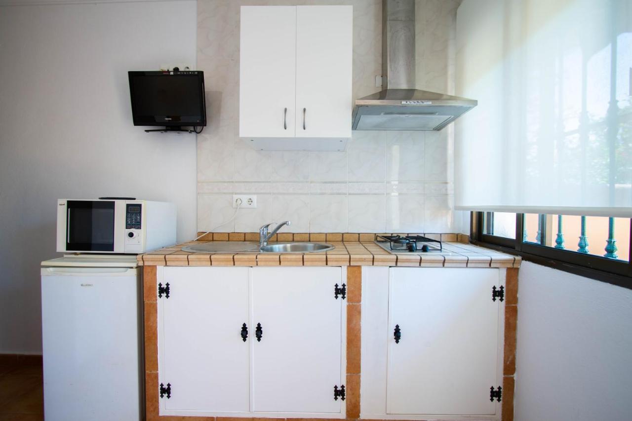 Apartamentos Turisticos Trajano Bolonia Buitenkant foto