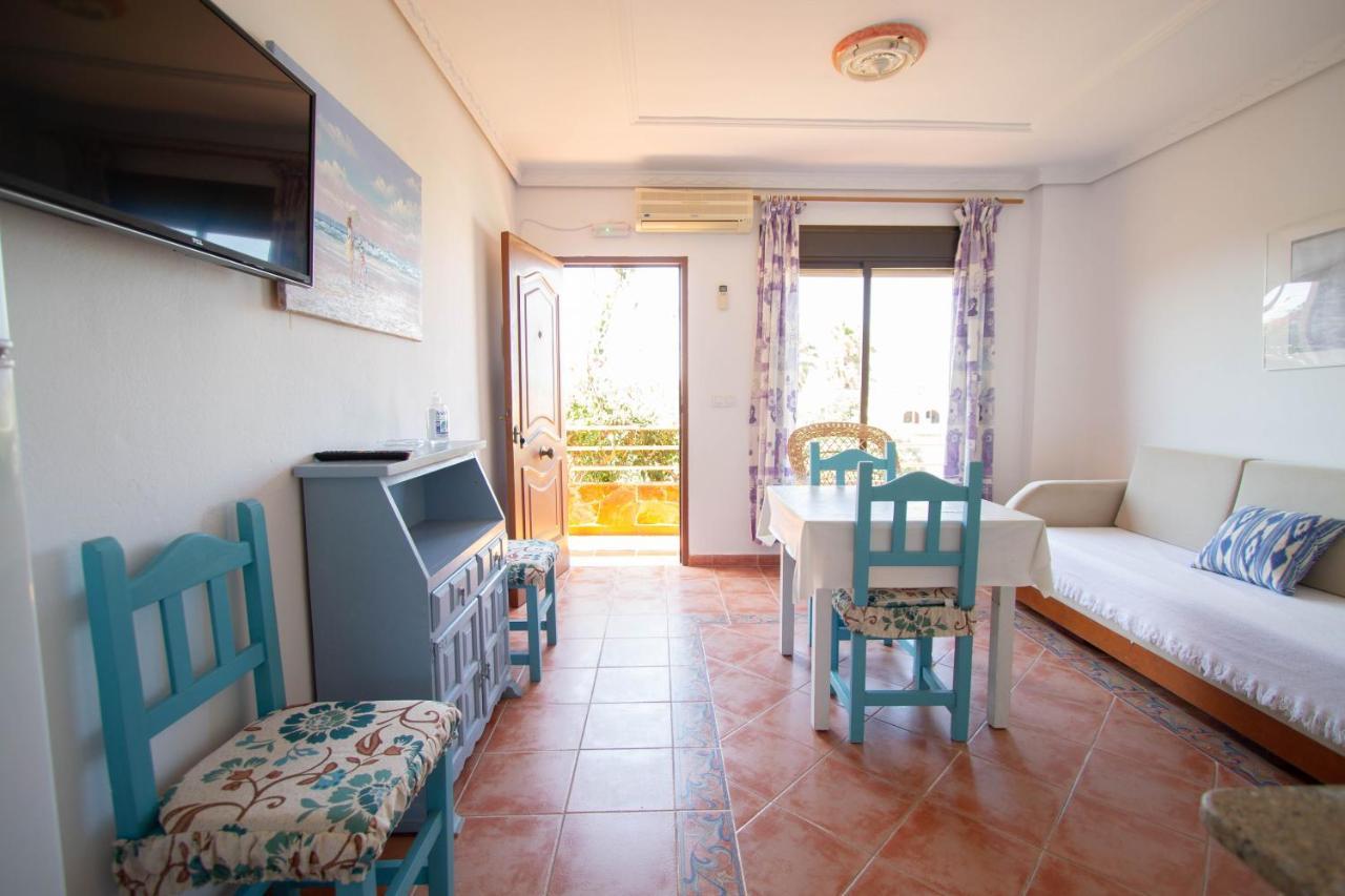 Apartamentos Turisticos Trajano Bolonia Buitenkant foto