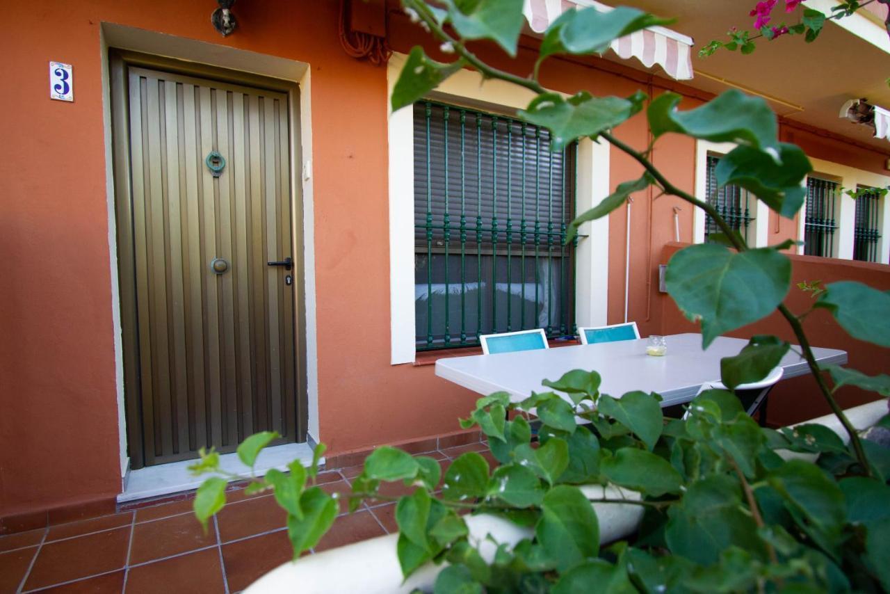 Apartamentos Turisticos Trajano Bolonia Buitenkant foto