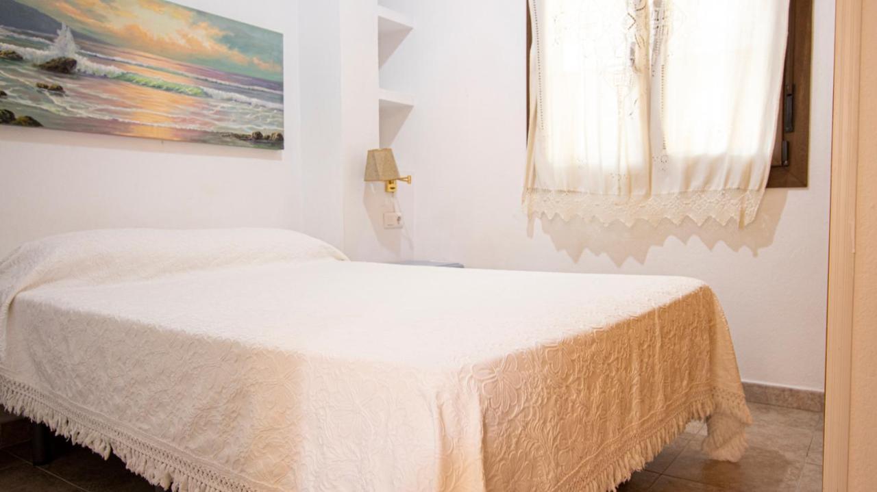 Apartamentos Turisticos Trajano Bolonia Buitenkant foto