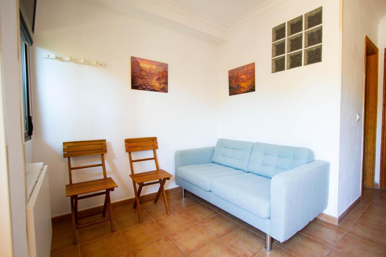 Apartamentos Turisticos Trajano Bolonia Buitenkant foto