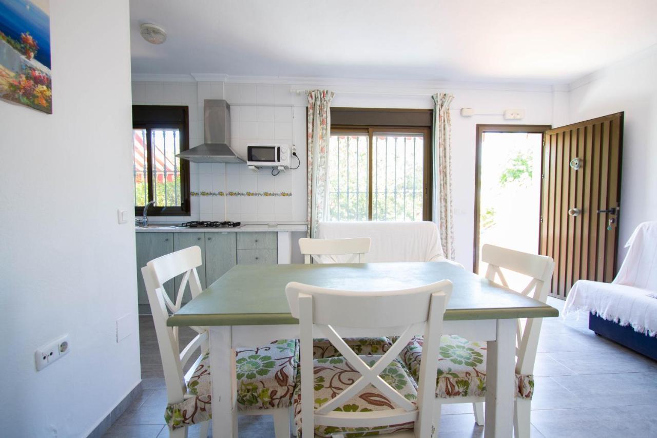 Apartamentos Turisticos Trajano Bolonia Buitenkant foto