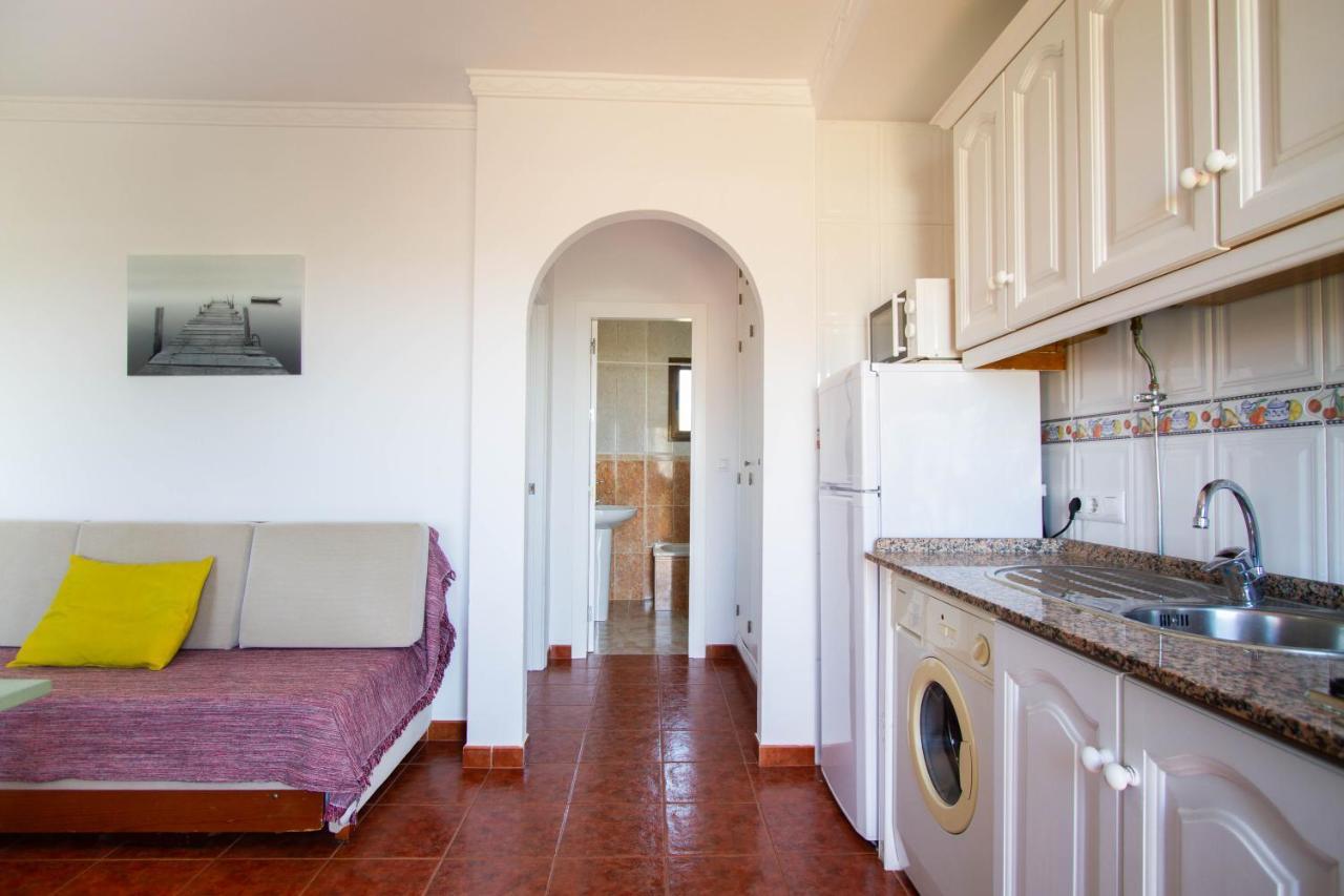 Apartamentos Turisticos Trajano Bolonia Buitenkant foto