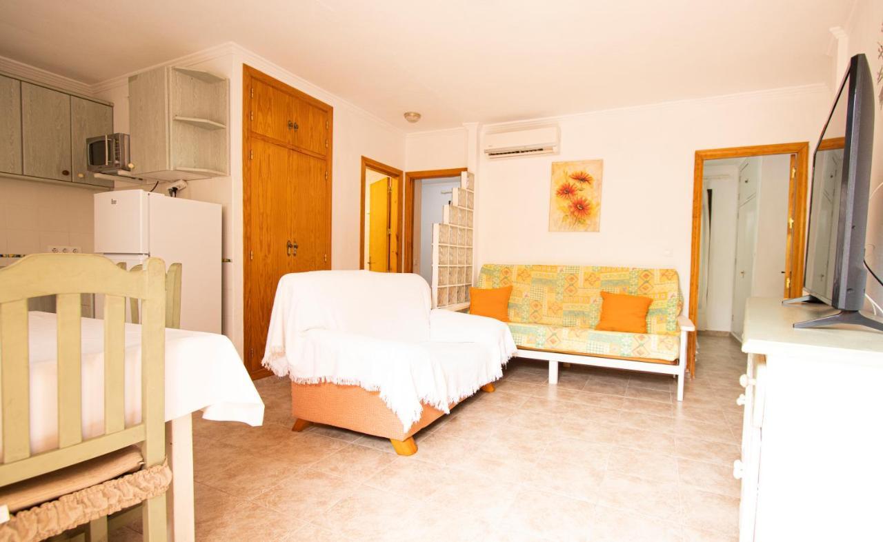 Apartamentos Turisticos Trajano Bolonia Buitenkant foto