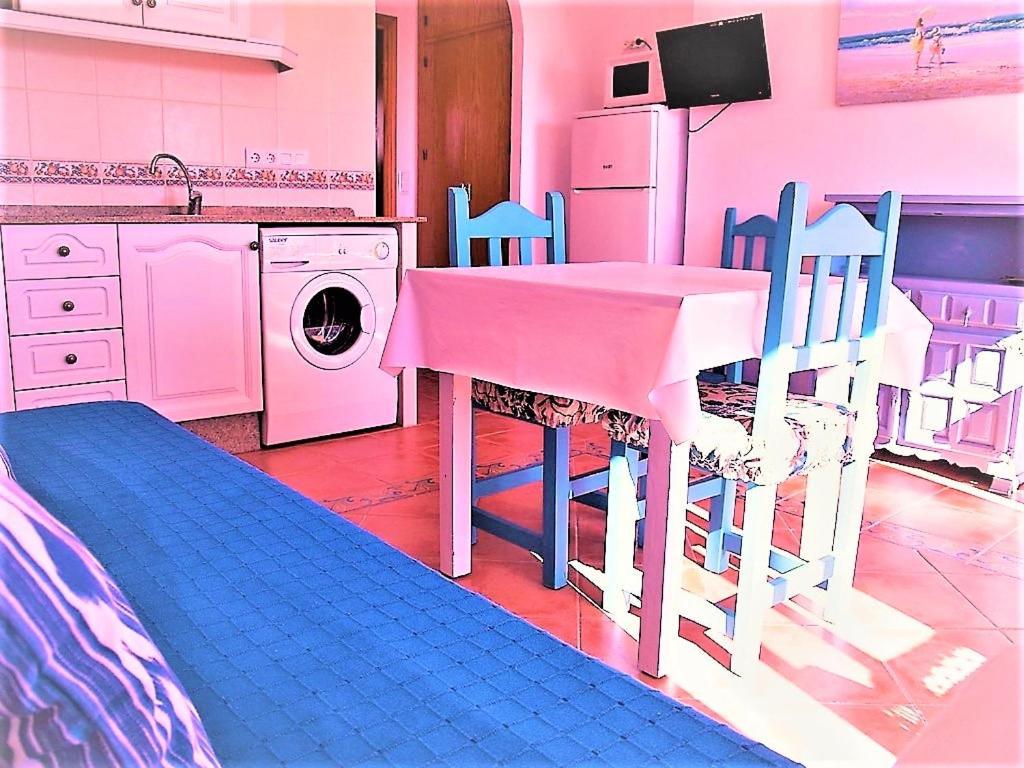 Apartamentos Turisticos Trajano Bolonia Buitenkant foto