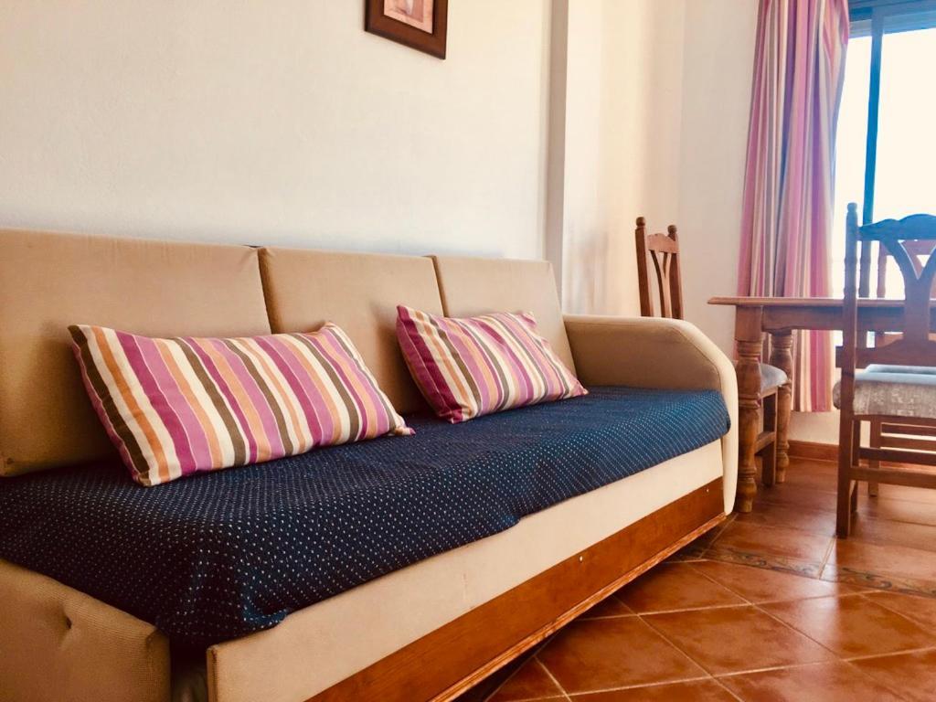 Apartamentos Turisticos Trajano Bolonia Buitenkant foto